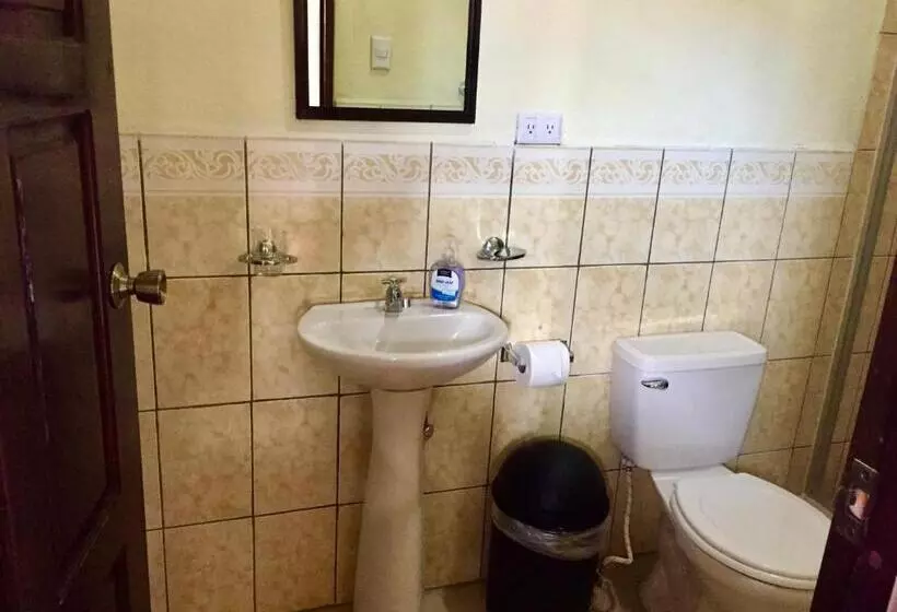 هاستل Casa Lula León Hostal