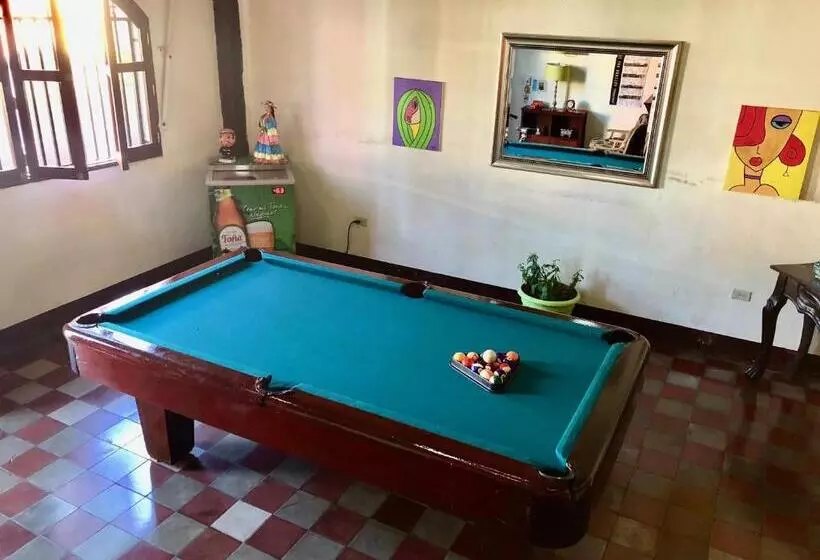 هاستل Casa Lula León Hostal