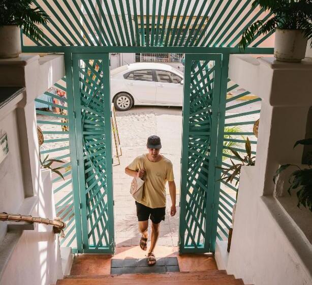 ベッドアンドブレックファースト Sayulita Central