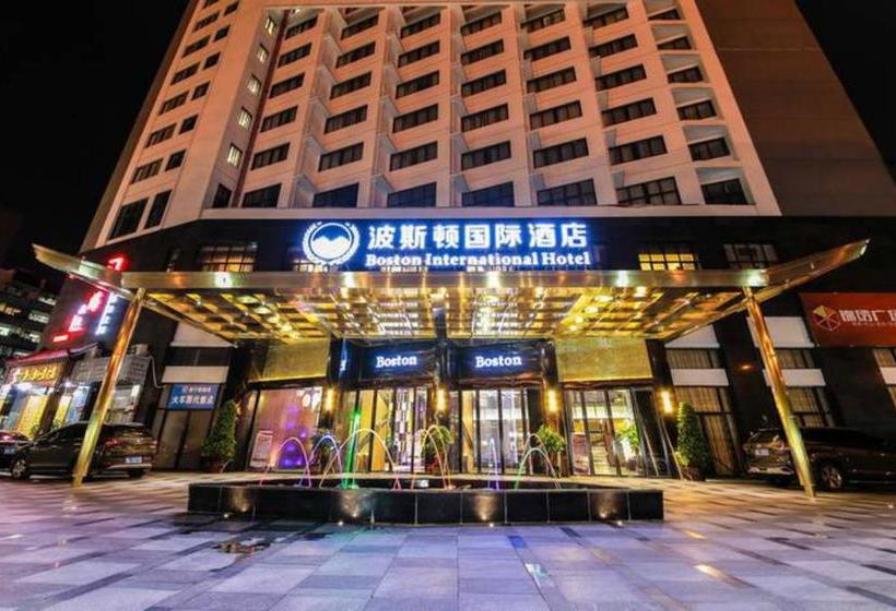 Otel Boston International