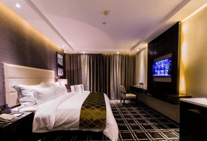 Otel Boston International