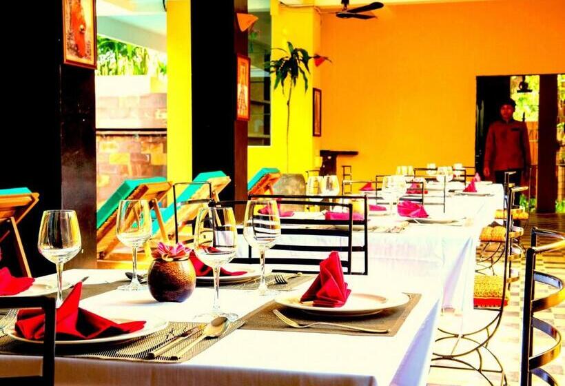 هتل Golden Banana Residence