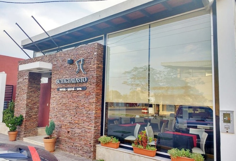 هتل Ischigualasto