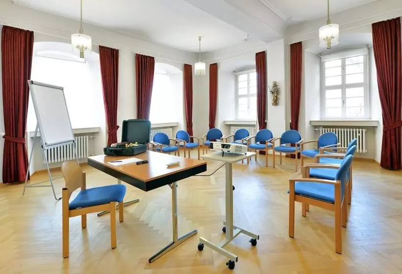 Hotelli Kloster Frauenberg