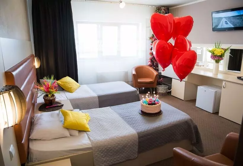 Hotelli Mbi Travel Inn