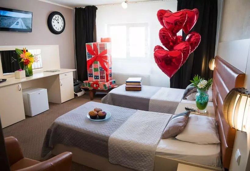 Hotelli Mbi Travel Inn