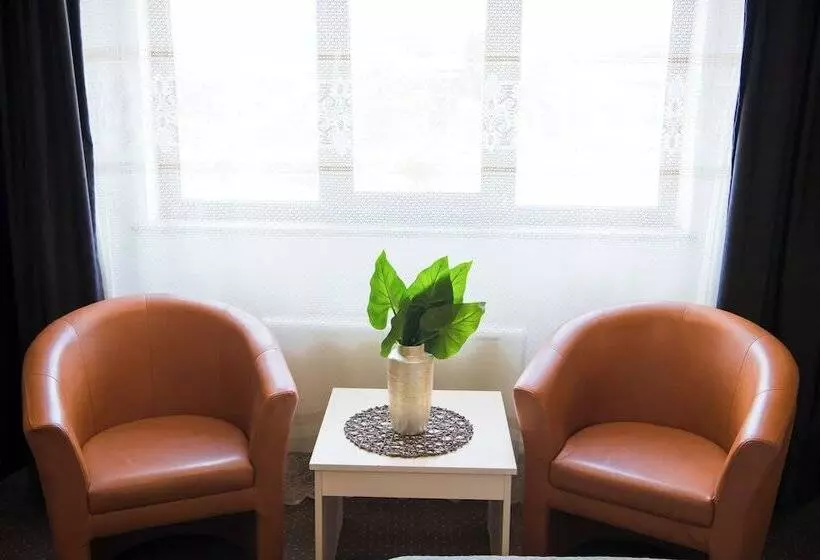 Hotelli Mbi Travel Inn