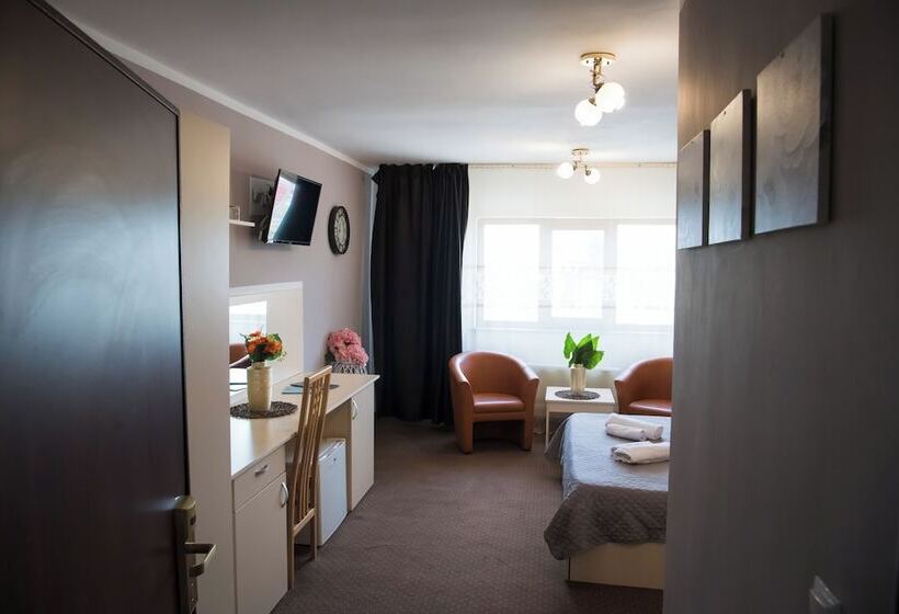 فندق Mbi Travel Inn