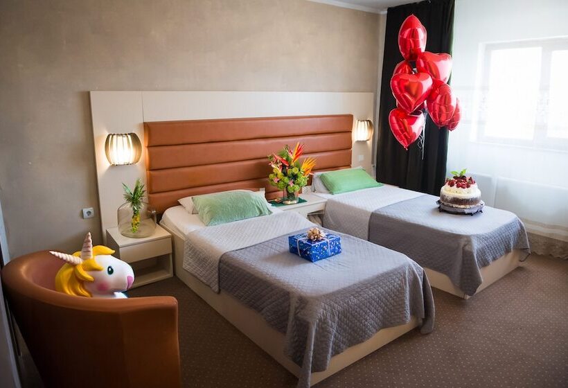 فندق Mbi Travel Inn