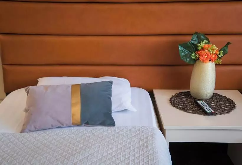 Hotelli Mbi Travel Inn