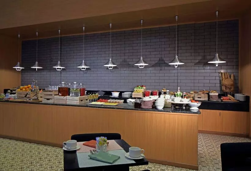 ホテル Park Inn By Radisson Najran