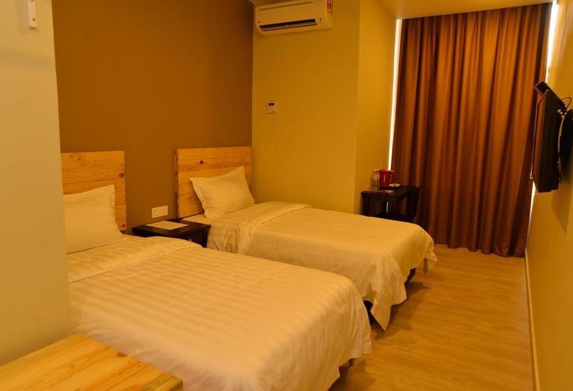 בית מלון כפרי Sg. Paka