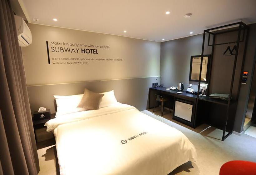 Hotel Subway