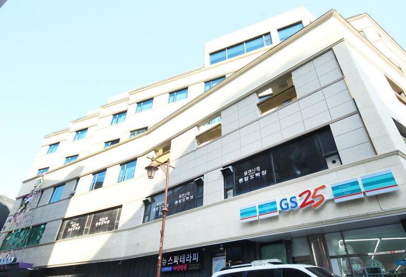 مُتل Busan Oncheonjang  Carino