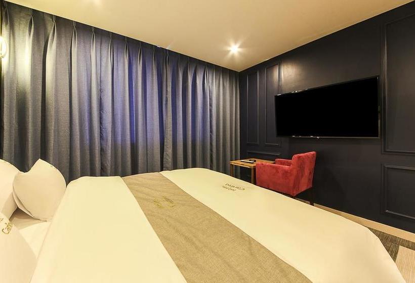 مُتل Busan Oncheonjang  Carino