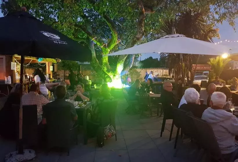 Talisman Hotel & Restaurant