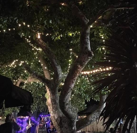 Talisman Hotel & Restaurant