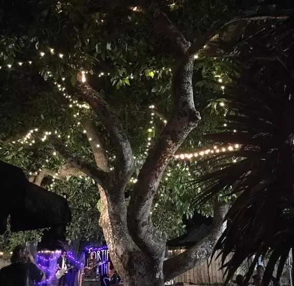 Talisman Hotel & Restaurant