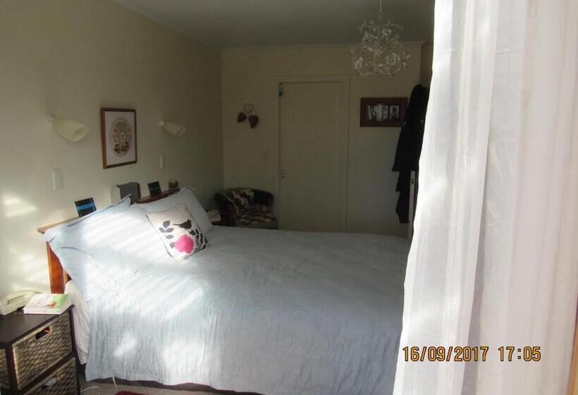 Woolshed Bed & Breakfast