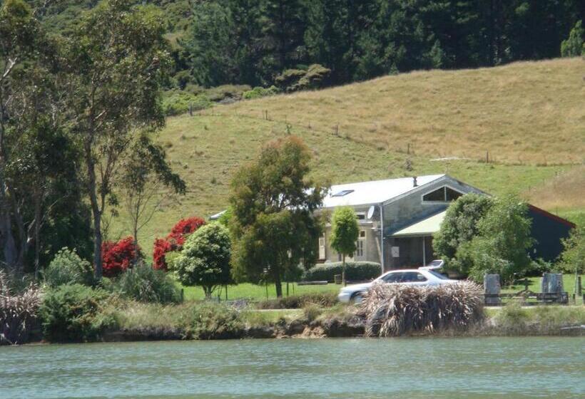 Woolshed Bed & Breakfast