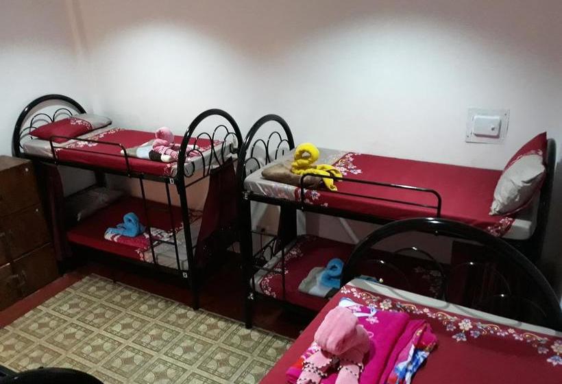 Ostello Edam S Coron Dormitel