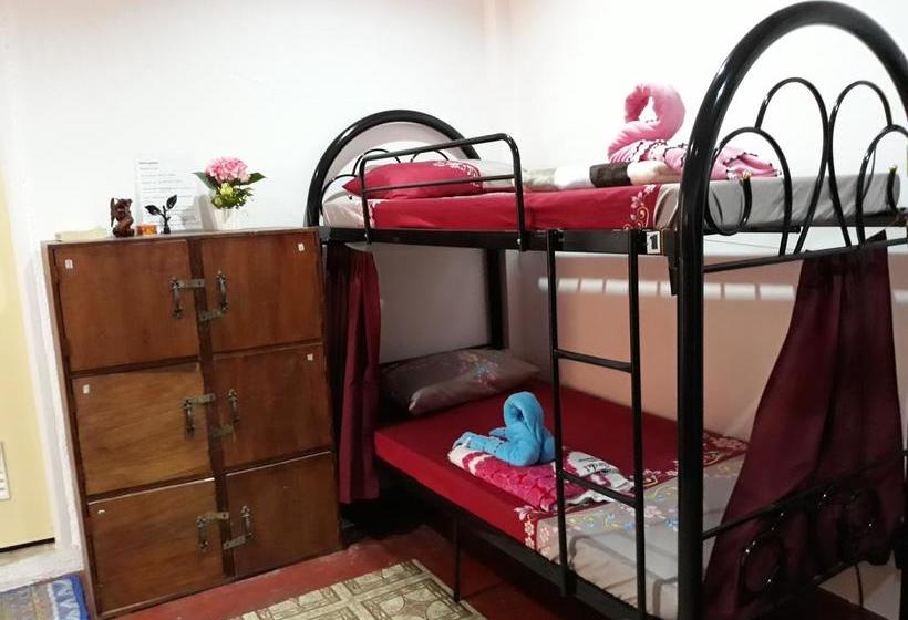 Ostello Edam S Coron Dormitel