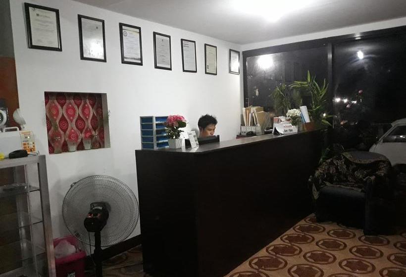 Ostello Edam S Coron Dormitel