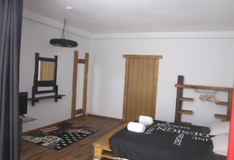 Ostello Modern & Recycled Guest House