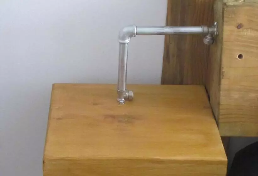 Retkeilymaja Modern & Recycled Guest House