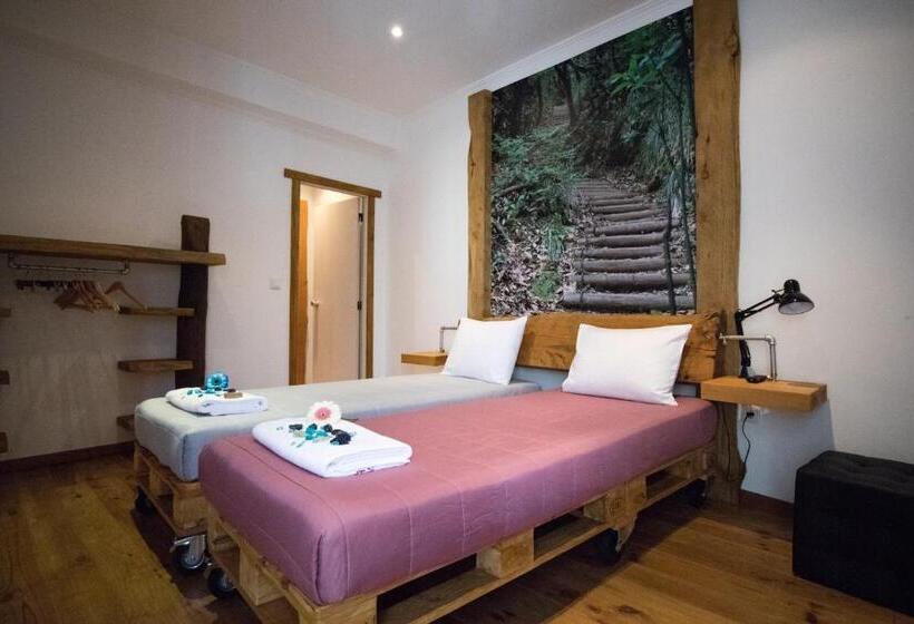 Ostello Modern & Recycled Guest House