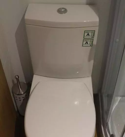 Retkeilymaja Modern & Recycled Guest House