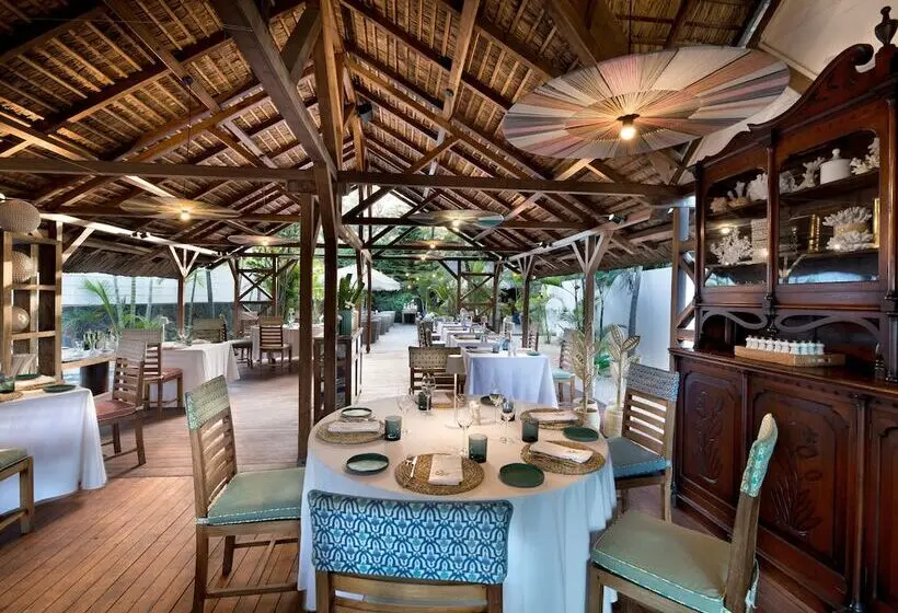 تختخواب و صبحانه La Maison D Eté Hotel By Newmark