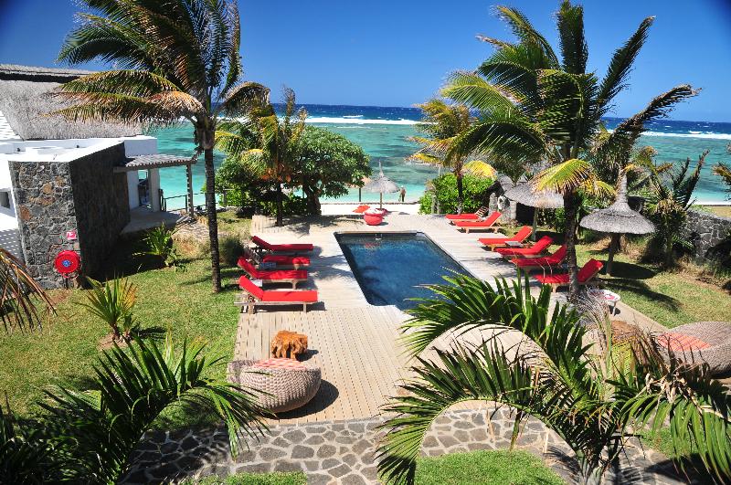 تختخواب و صبحانه La Maison D Eté Hotel By Newmark