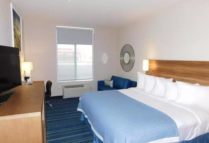 Hotelli Days Inn & Suites By Wyndham Kearney Ne