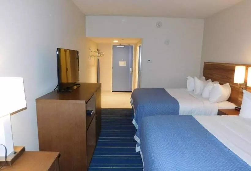 Hotelli Days Inn & Suites By Wyndham Kearney Ne