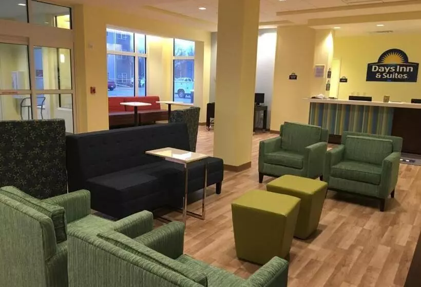 Hotelli Days Inn & Suites By Wyndham Kearney Ne