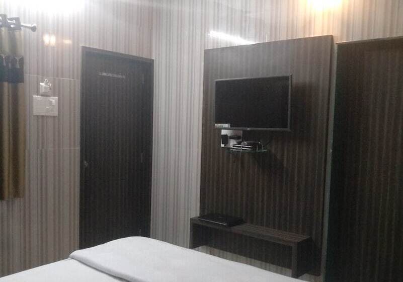 The Sky Comfort Hotel The Heaven, Dwarka