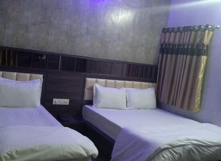 The Sky Comfort Hotel The Heaven, Dwarka