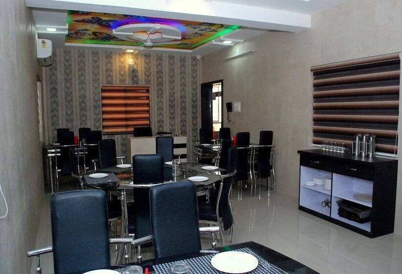 The Sky Comfort Hotel The Heaven, Dwarka