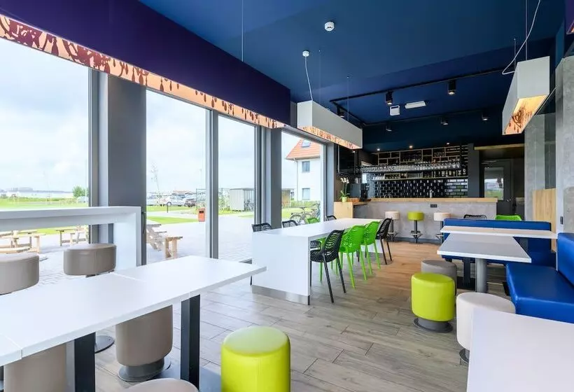 Hotelli Ibis Budget Oostende Airport