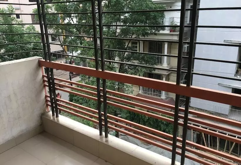 هتل Uttara Suite At Dhaka
