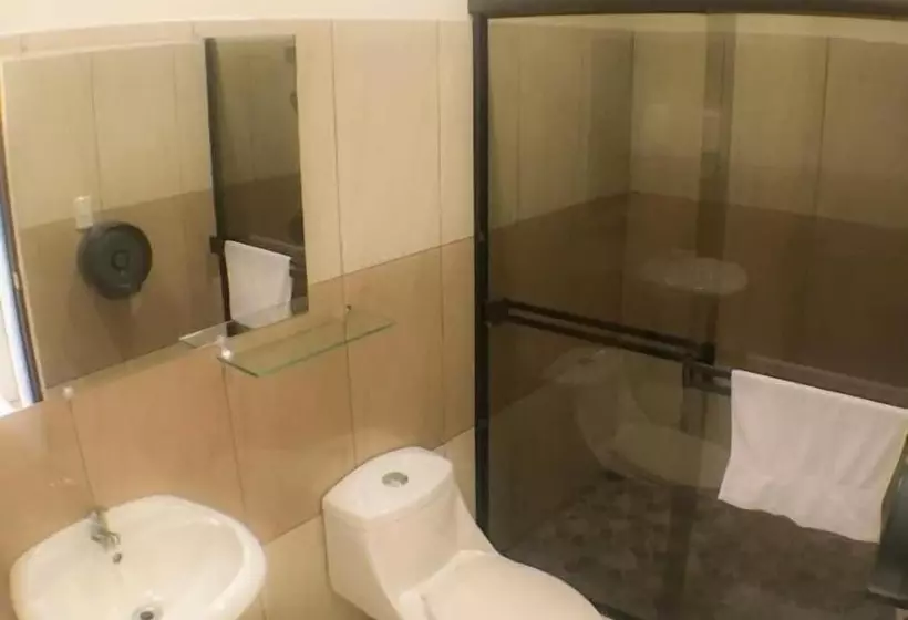 Hotelli Mi Linda Tierra