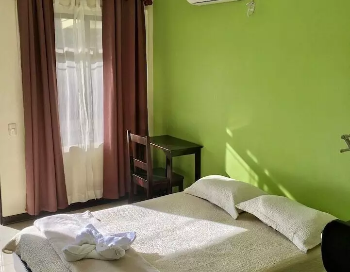 Hotelli Mi Linda Tierra