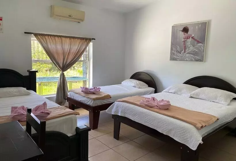 Hotelli Mi Linda Tierra