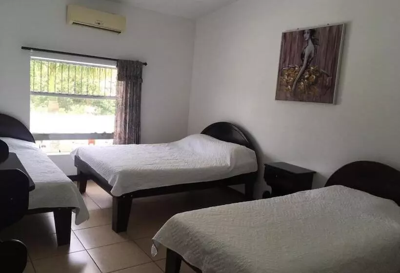 Hotelli Mi Linda Tierra