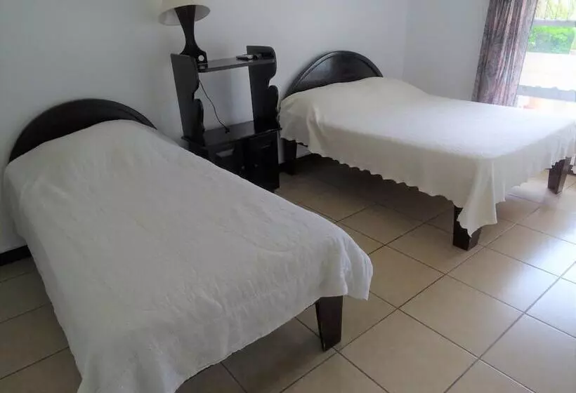 Hotelli Mi Linda Tierra