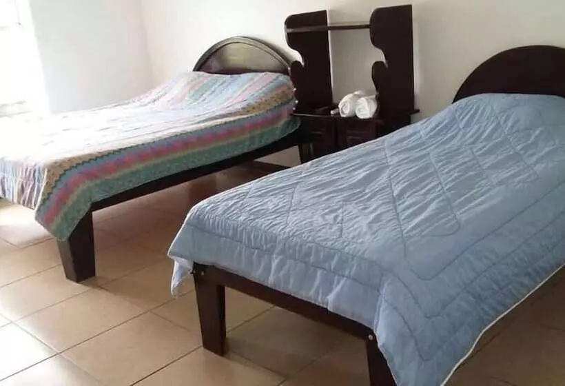 Hotelli Mi Linda Tierra