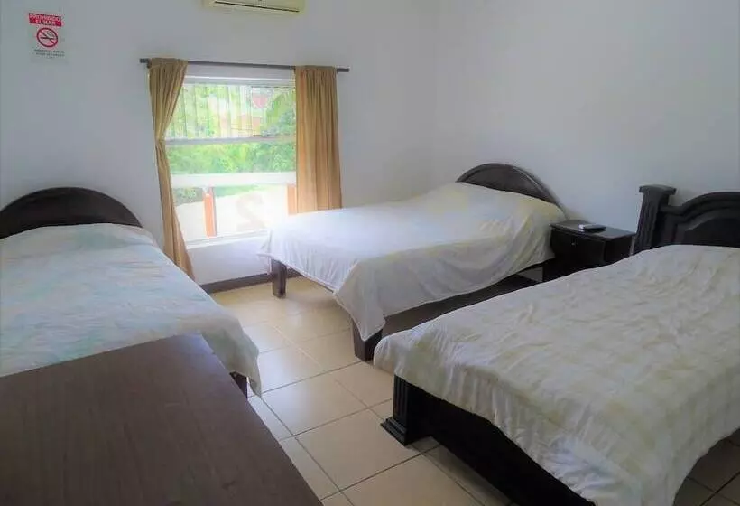 Hotelli Mi Linda Tierra