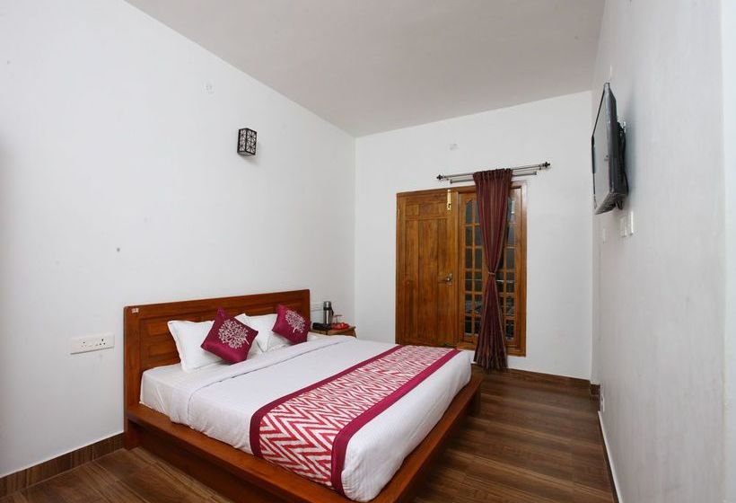 Szálloda Oyo 10251 Sri Akilambiga Residency