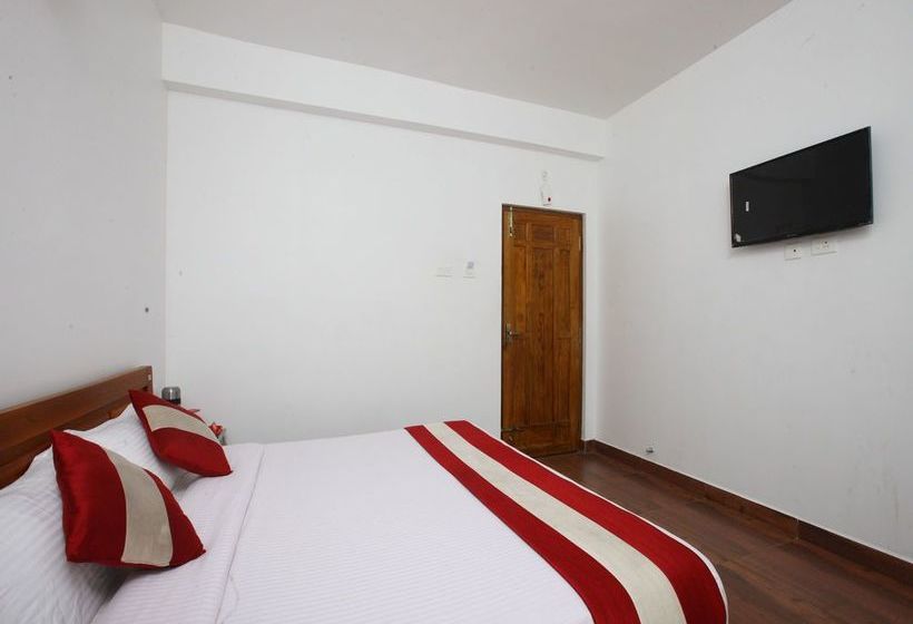 Szálloda Oyo 10251 Sri Akilambiga Residency